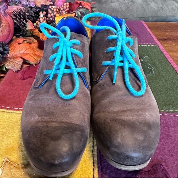 Fluevog Radio CBC Leather & Suede Derby Shoe in Brown Leather - Picture 3 of 11